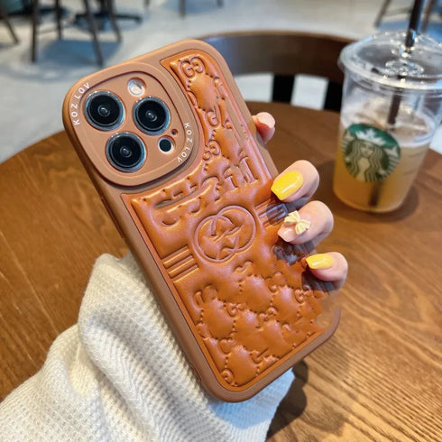 כיסוי איכותי ויוקרתי מעוצב לאייפון - Gucci