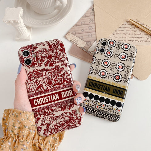 כיסוי יוקרתי אופנתי ומיוחד מעוצב לאייפון - Christian Dior