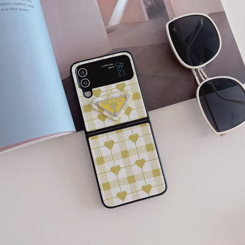 כיסוי יוקרתי ייחודי ואופנתי לגלקסי זי - Prada