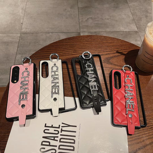 כיסוי עור יוקרתי ואופנתי עם רצועה לגלקסי זי - Chanel