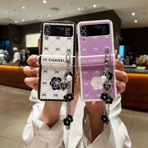 כיסוי עור יוקרתי ואופנתי עם תחרה כסופה לגלקסי זי - Chanel