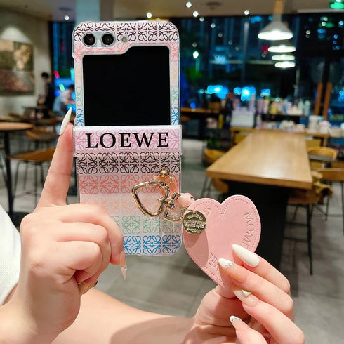 כיסוי עור יוקרתי ואופנתי עם מחזיק מפתחות לב לגלקסי זי - Loewe