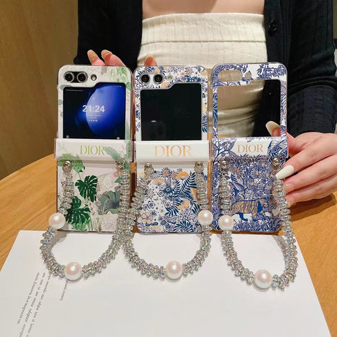 כיסוי יוקרתי ואיכותי עם תחרת פנינים כסופה לגלקסי זי - Christian Dior
