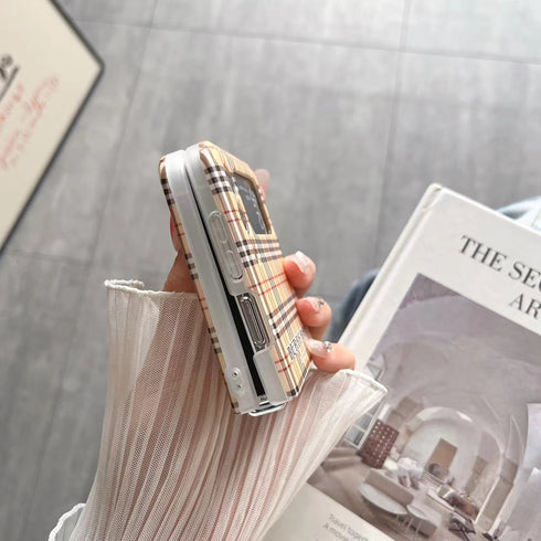 כיסוי עור יוקרתי ואיכותי לגלקסי זי - Burberry X Louis Vuitton