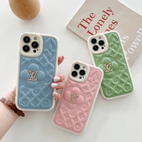 כיסוי יוקרתי ואיכותי מעוצב לאייפון - Louis Vuitton