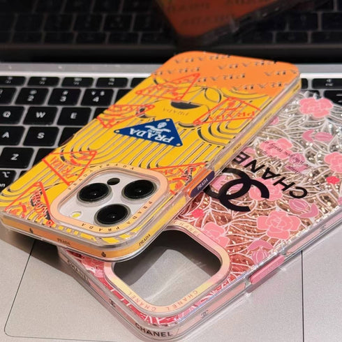 כיסוי איכותי ואלגנטי המיועד לאייפון - Chanel x Prada