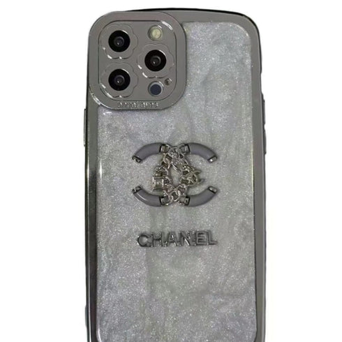 כיסוי דמוי פנינה איכותי ויוקרתי המיועד לאייפון - Chanel