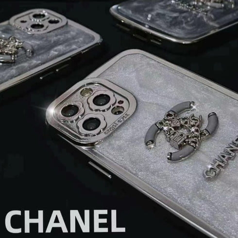 כיסוי דמוי פנינה איכותי ויוקרתי המיועד לאייפון - Chanel
