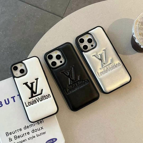 כיסוי קלאסי ואיכותי המיועד לאייפון - Louis Vuitton