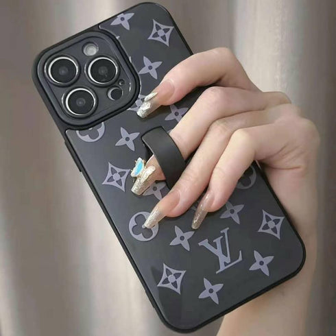 איכותי, זוהר ויוקרתי עם טבעת המיועדת לאייפון - Louis Vuitton