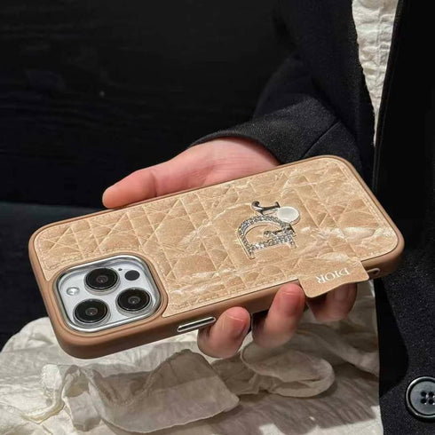 כיסוי יוקרתי ואיכותי במיוחד לאייפון - Dior