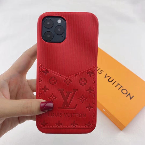 כיסוי יוקרתי ויפייפה מעוצב לאייפון - Louis Vuitton
