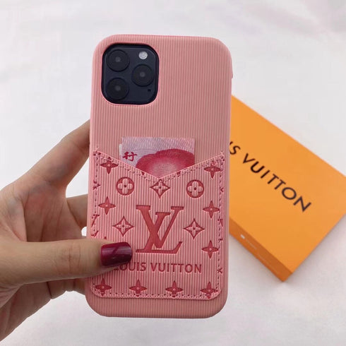 כיסוי יוקרתי ויפייפה מעוצב לאייפון - Louis Vuitton