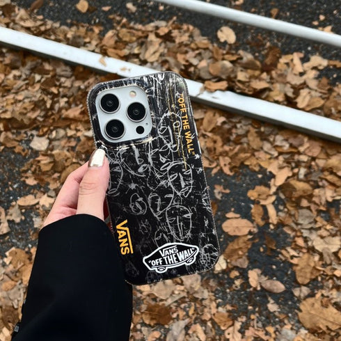 כיסוי ייחודי אופנתי ומגניב מעוצב לאייפון - Vans