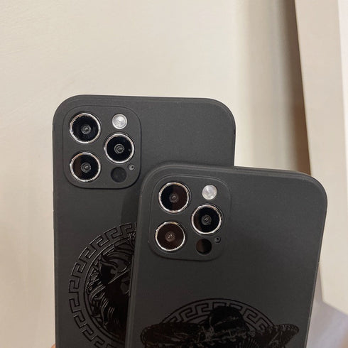 כיסוי יוקרתי איכותי ומיוחד מעוצב לאייפון - Versace