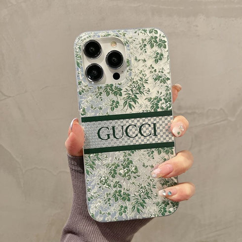 כיסוי יוקרתי יצירתי וייחודי מעוצב לאייפון - Christian Dior Gucci