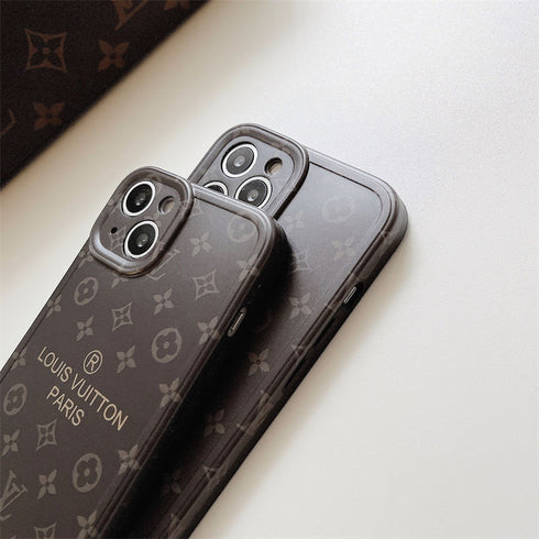 כיסוי אופנתי איכותי ויוקרתי מעוצב לאייפון - Louis Vuitton