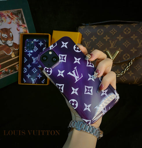 כיסוי אופנתי יוקרתי ואיכותי מעוצב לאייפון - Louis Vuitton
