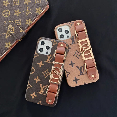 כיסוי איכותי ויוקרתי מעוצב לאייפון - Louis Vuitton